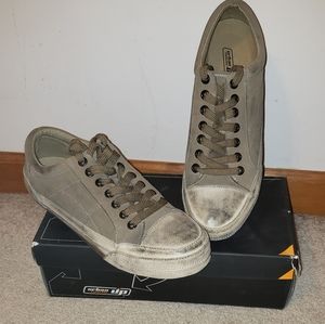 Young Mens Urban Up Grunge Sneakers